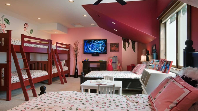 flathead lake retreat kids bedroom