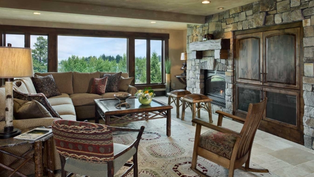 middle foys lower level living area